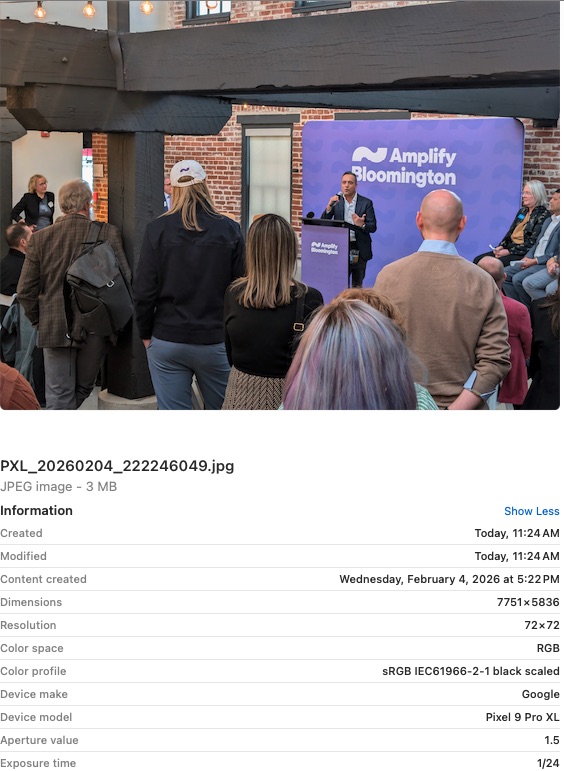 File information panel showing original photo dimensions of 7751 by 5836 pixels and 3MB file size
